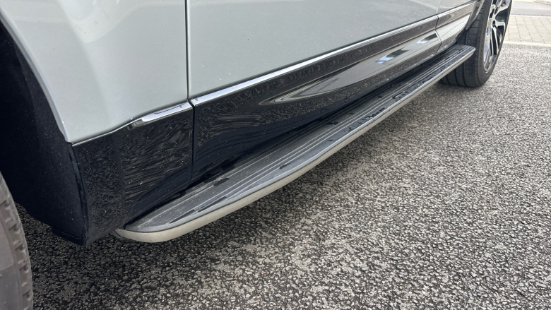 Land Rover Range Rover Sport 3.0 D300 HSE Silver 5dr Auto Diesel Estate